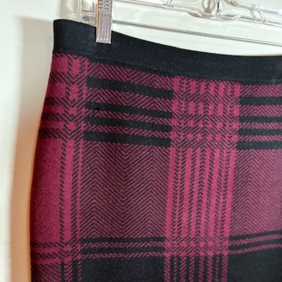 GRAY and GREY Black and Burgundy Maroon Plaid Skirt – L - Picture 3 of 6